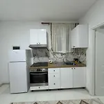 Es Apartments